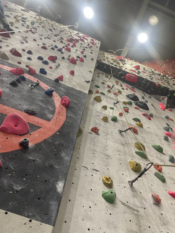 ​Indoor Climbing introduction Session @Awesome Walls Sheffield - Image 2